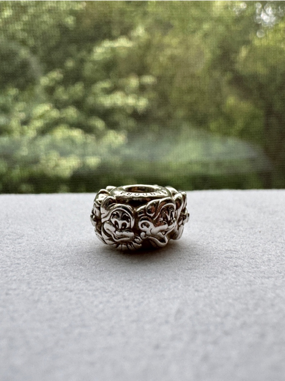 Pandora Disney Snow White Seven Dwarfs Charm